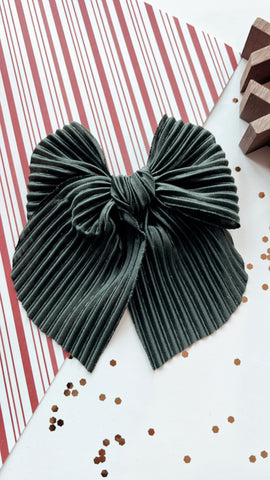 HJ | GREEN PLEATED SASSY BOW