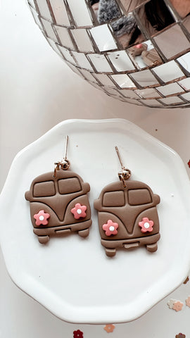 GROOVY | BUS DANGLES