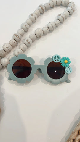 SEMI | GREEN WITH BLUE FLOWER SUNNIES