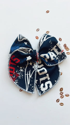 KICK | PATRIOTS SASSY HAIR BOW