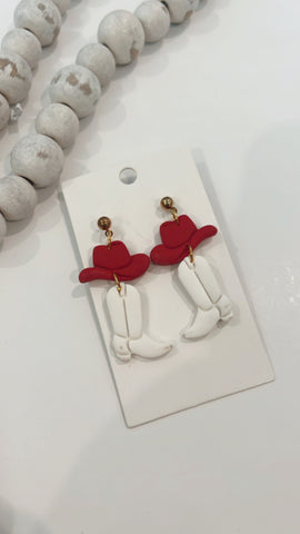SEMI | WHITE BOOTS WITH RED HAT DANGLES