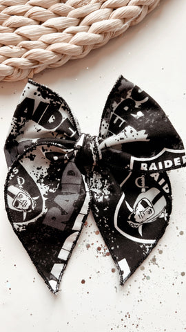 TT | RAIDERS SASSY HAIR BOW