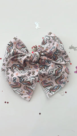 DRE | UNICORN WITH BOWS SASSY HAIR BOW