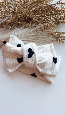 WRA | WHITE WITH HEARTS HEADWRAP