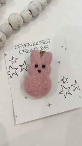 SEMI | PINK PEEP FELTIE CLIP
