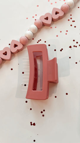 SWT | PINK SQUARE CLAW CLIP