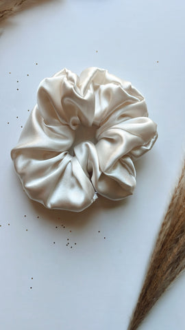 HRT | WHITE REGULAR SCRUNCHIE