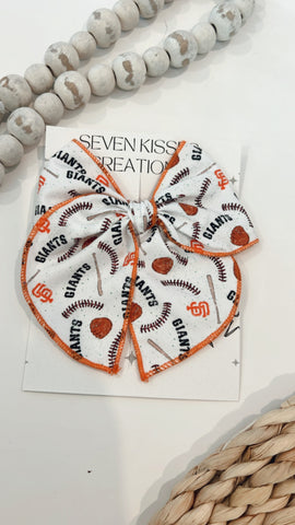 SEMI | WHITE GIANTS SASSY HAIR BOW