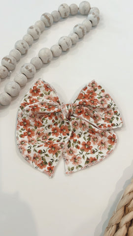 SEMI | ORANGE FLORAL SASSY HAIR BOW
