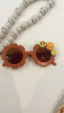 SEMI | BROWN/ORANGE WITH YELLOW FLOWER SUNNIES
