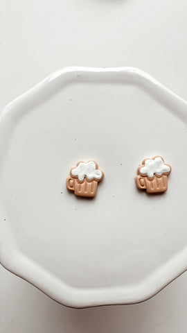 LUCKY | BEER MUG STUDS