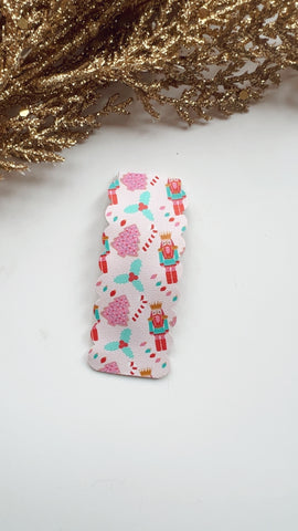 PNK | NUTCRACKER SNAPPY