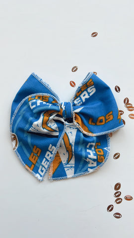 KICK | CHARGERS SASSY HAIR BOW