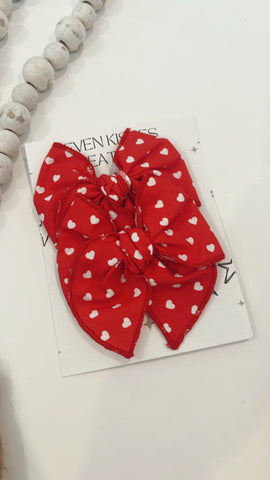 SEMI | RED WITH WHITE HEARTS PIGGIES