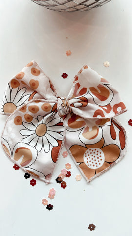 GROOVY | GROOVY SASSY HAIR BOW