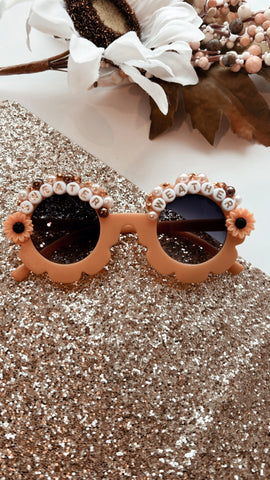 HH2 | orange sweater weather sunnies